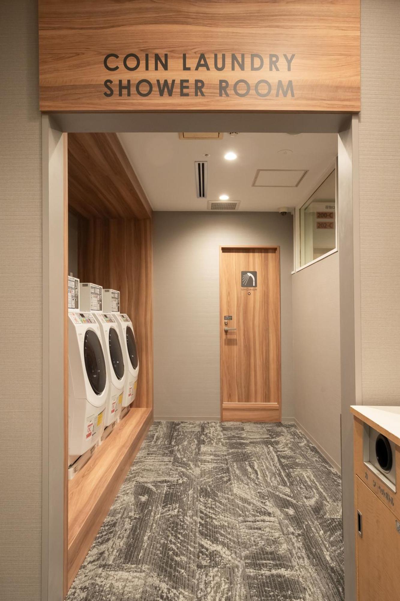 Sauna & Capsule Amza Osaka Exteriör bild