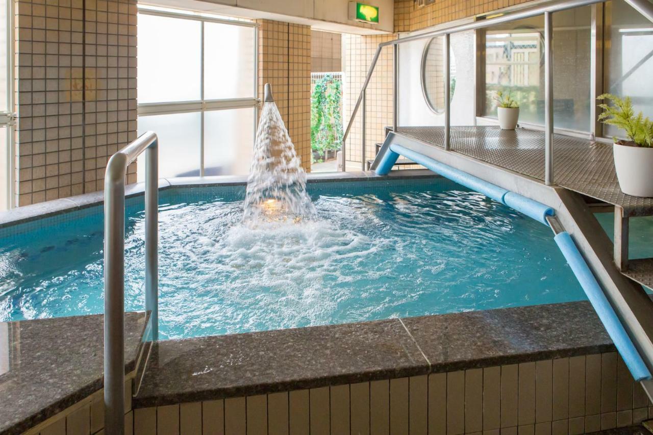 Sauna & Capsule Amza Osaka Exteriör bild