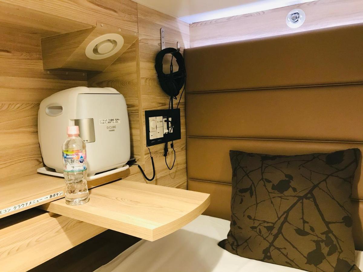 Sauna & Capsule Amza Osaka Exteriör bild